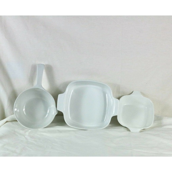 41zz5fiX+aL._AC_UF350,  Vintage Corning Ware Blue Cornflower Lot of 4 Bakeware, Saucepan  A1,P89,P41,